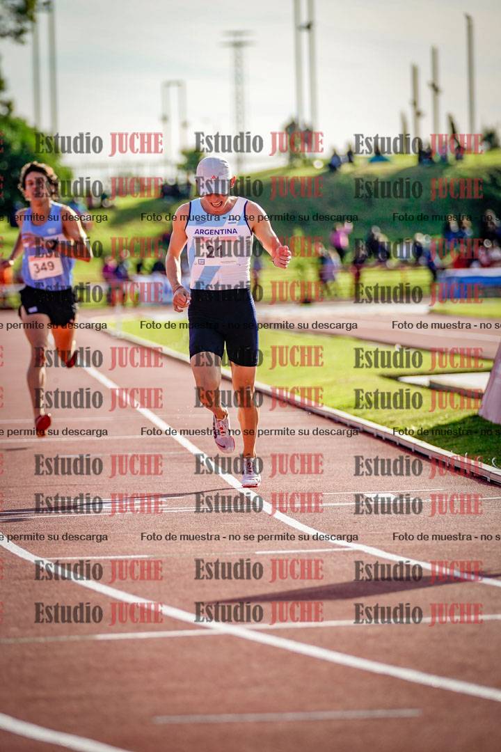 Fotos de los 3000 m con obstáculos de varones