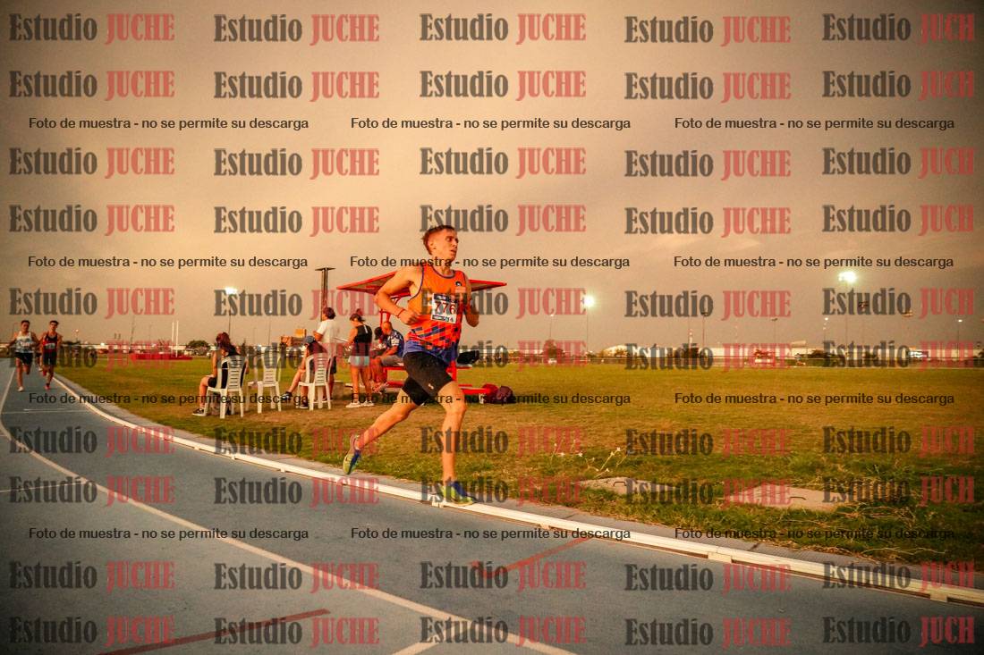 Fotos de los 3000 m llanos de varones