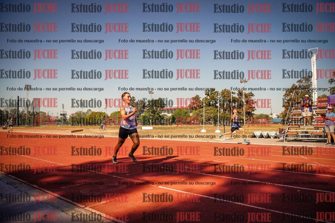 Fotos de los 200 m llanos de varones