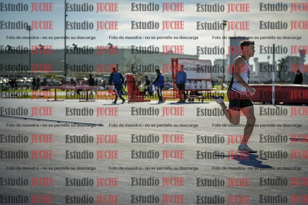 Fotos de los 400 m llanos de varones