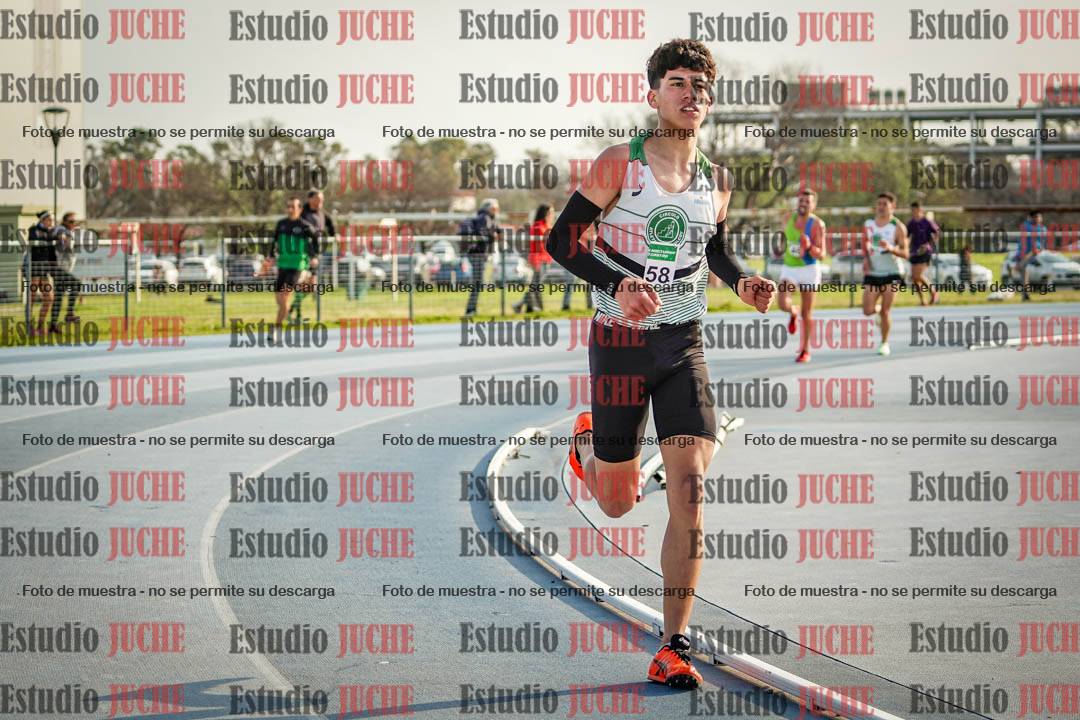 Fotos de los 3000 m llanos de varones