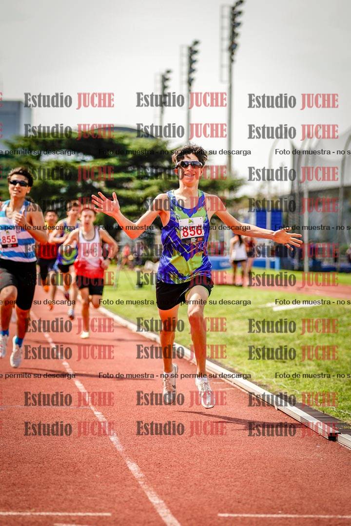 Fotos de los 600 m llanos de varones