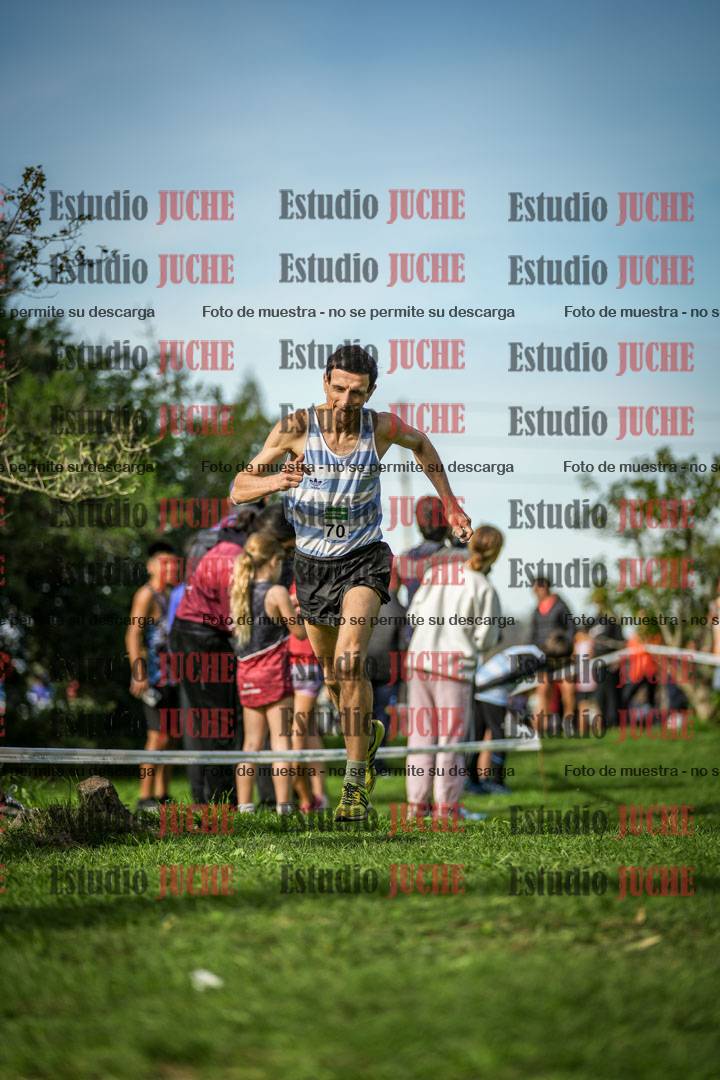 Fotos de la llegada del cross de 1500 m