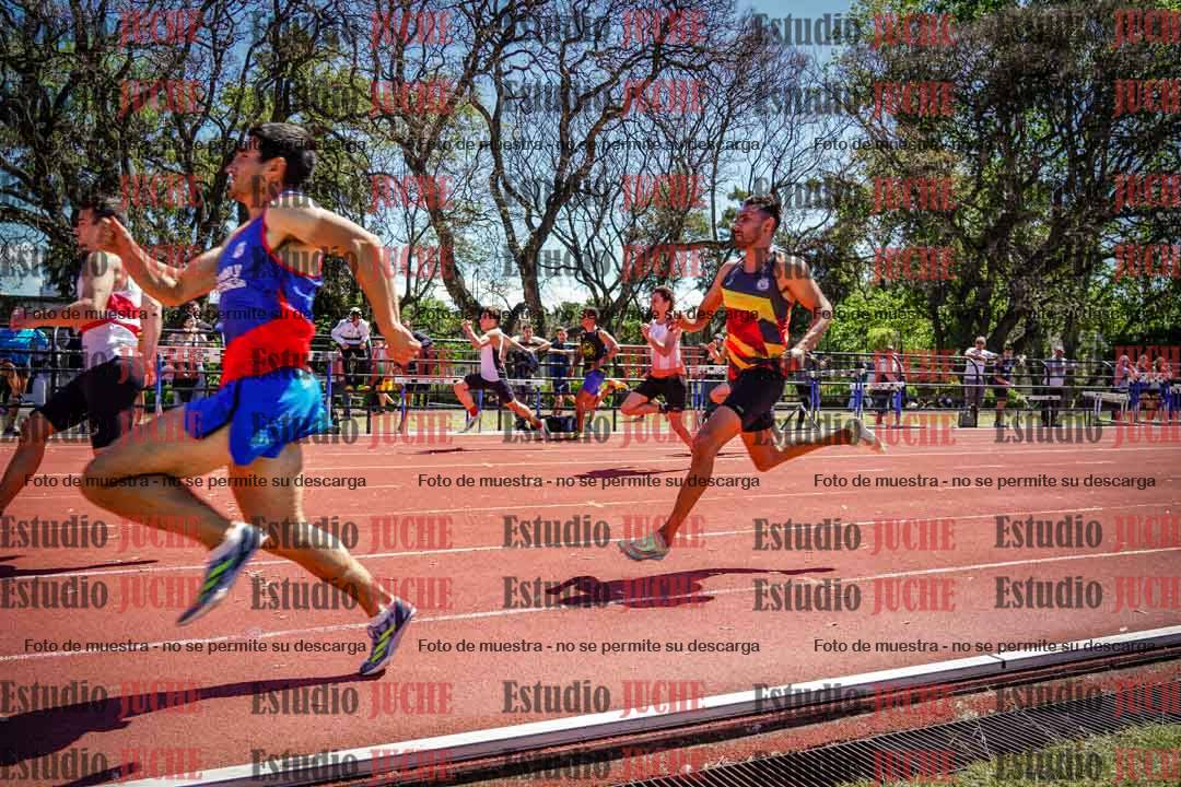 Fotos de los 100 m llanos de varones