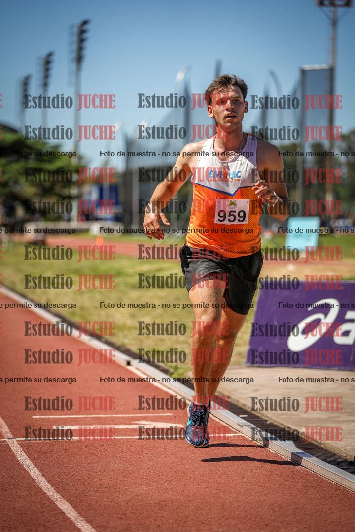 Fotos de los 3000 m con obstáculos de varones