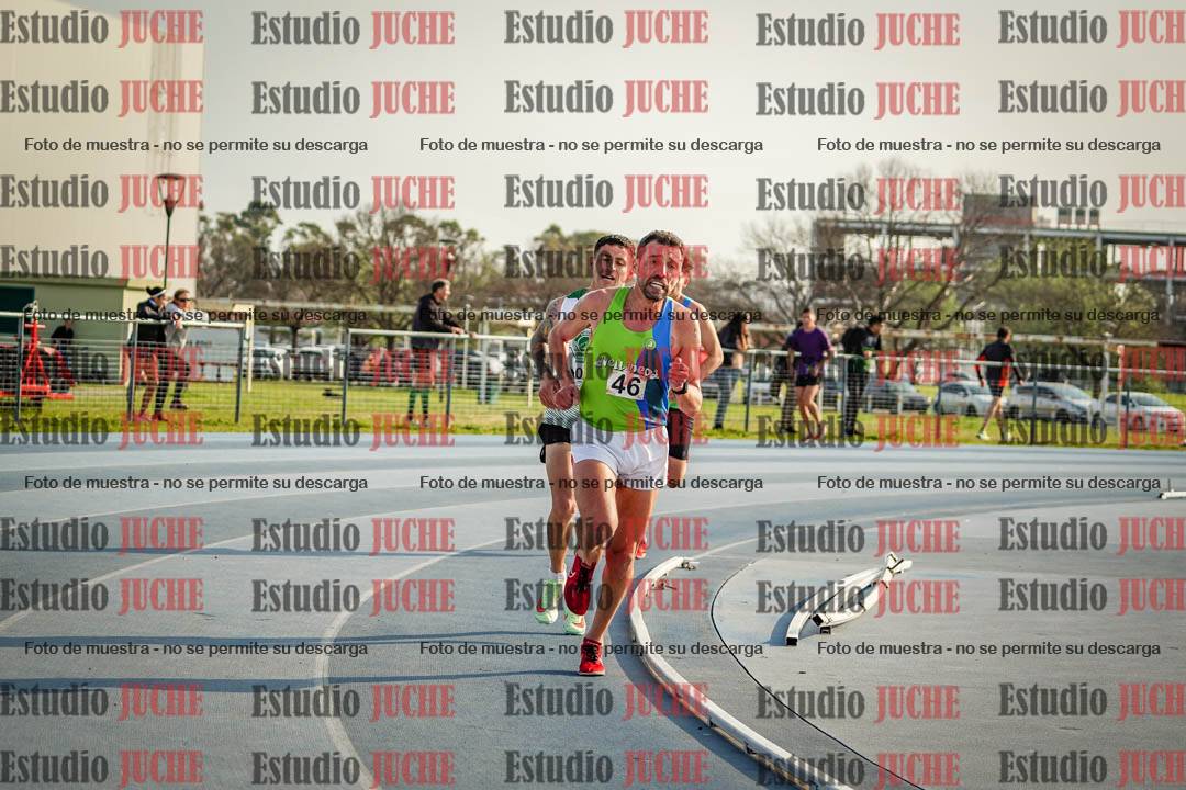 Fotos de los 3000 m llanos de varones