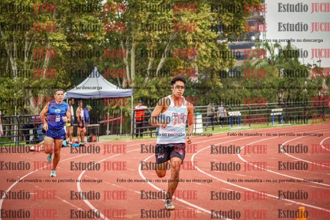 Fotos de los 800 m llanos de varones