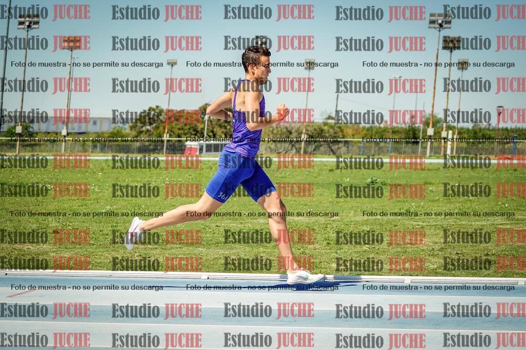 Fotos de los 800 m llanos de varones