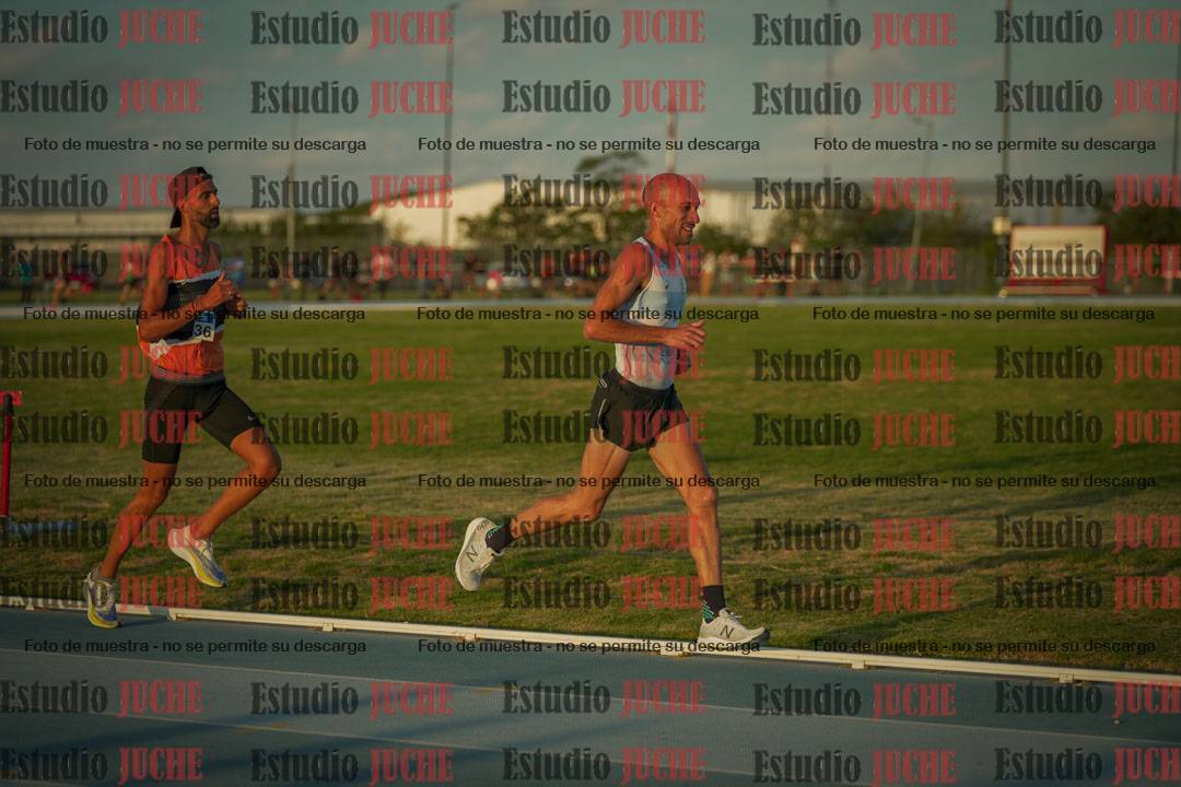Fotos de los 3000 m llanos de varones
