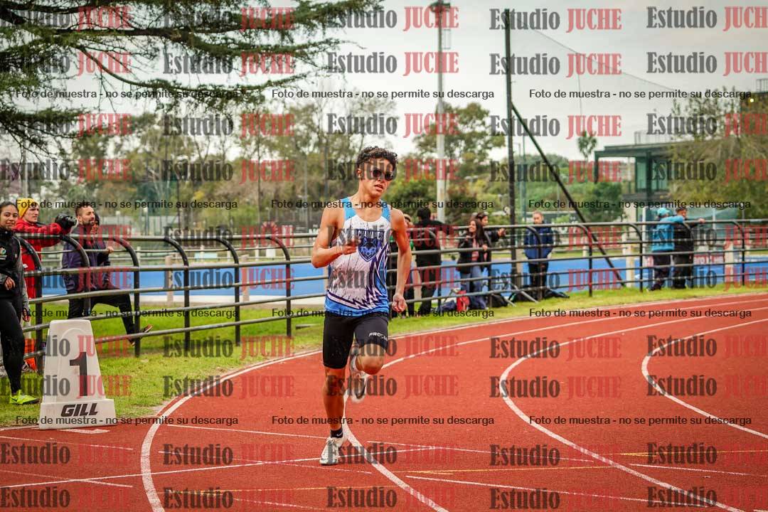 Fotos de los 400 m llanos de varones