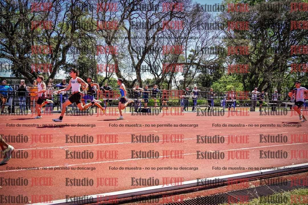 Fotos de los 100 m llanos de varones