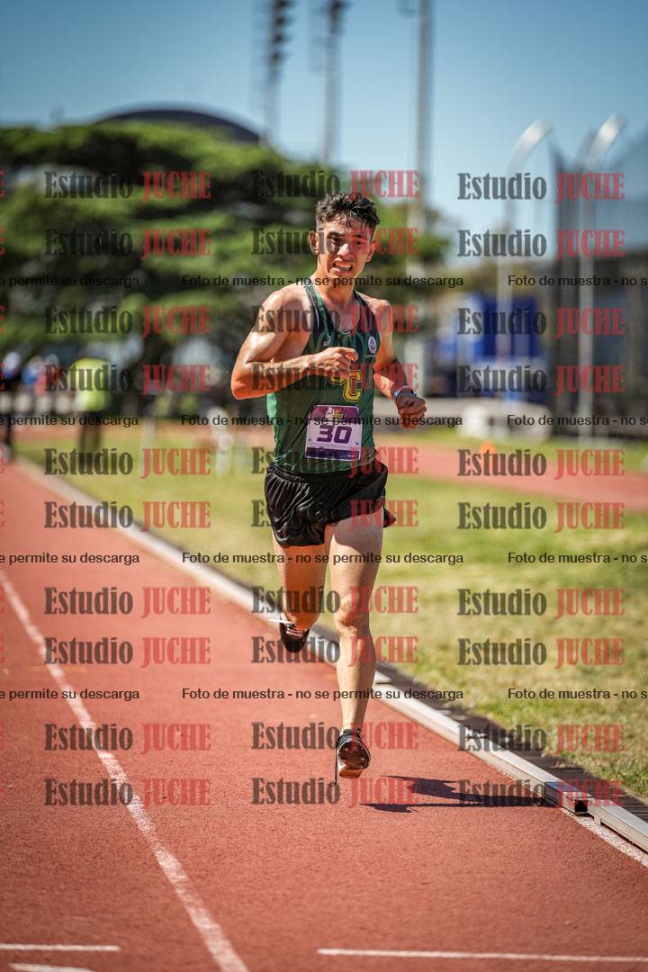 Fotos de los 3000 m con obstáculos de varones