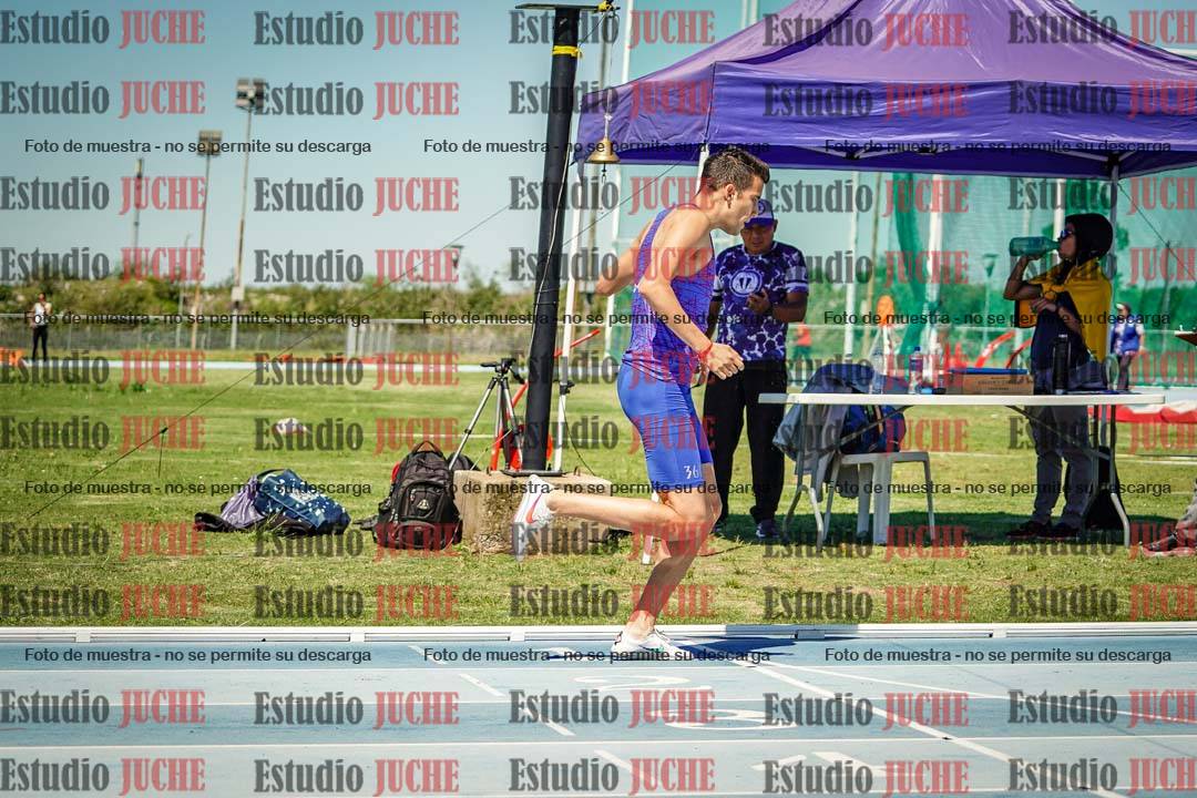 Fotos de los 800 m llanos de varones