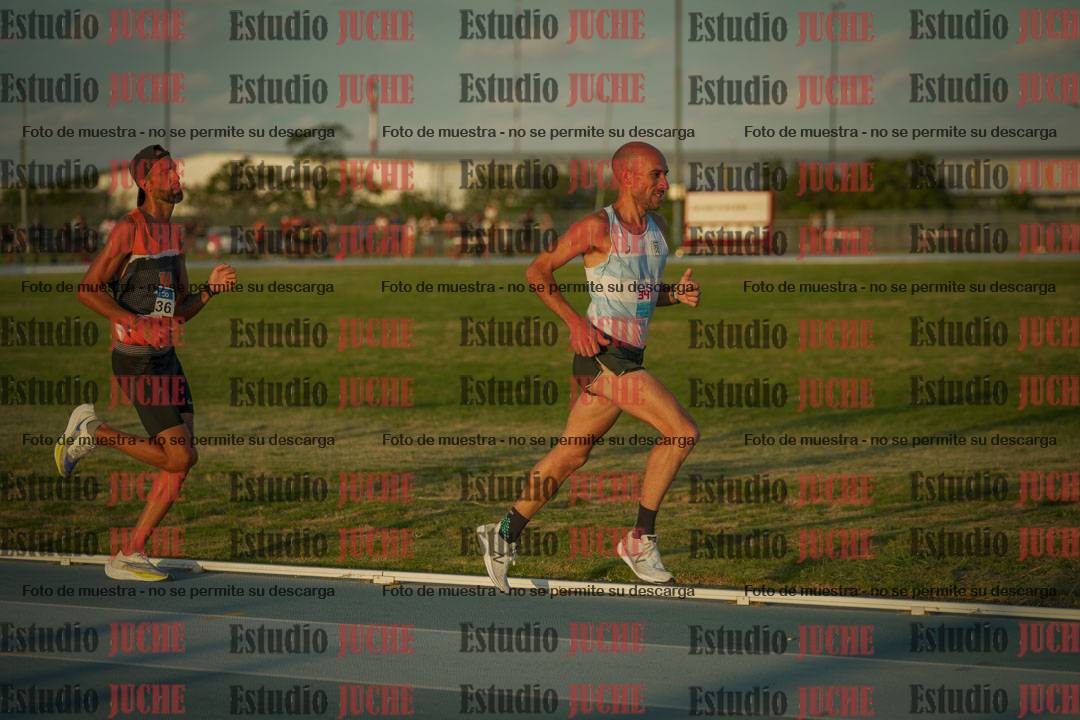 Fotos de los 3000 m llanos de varones