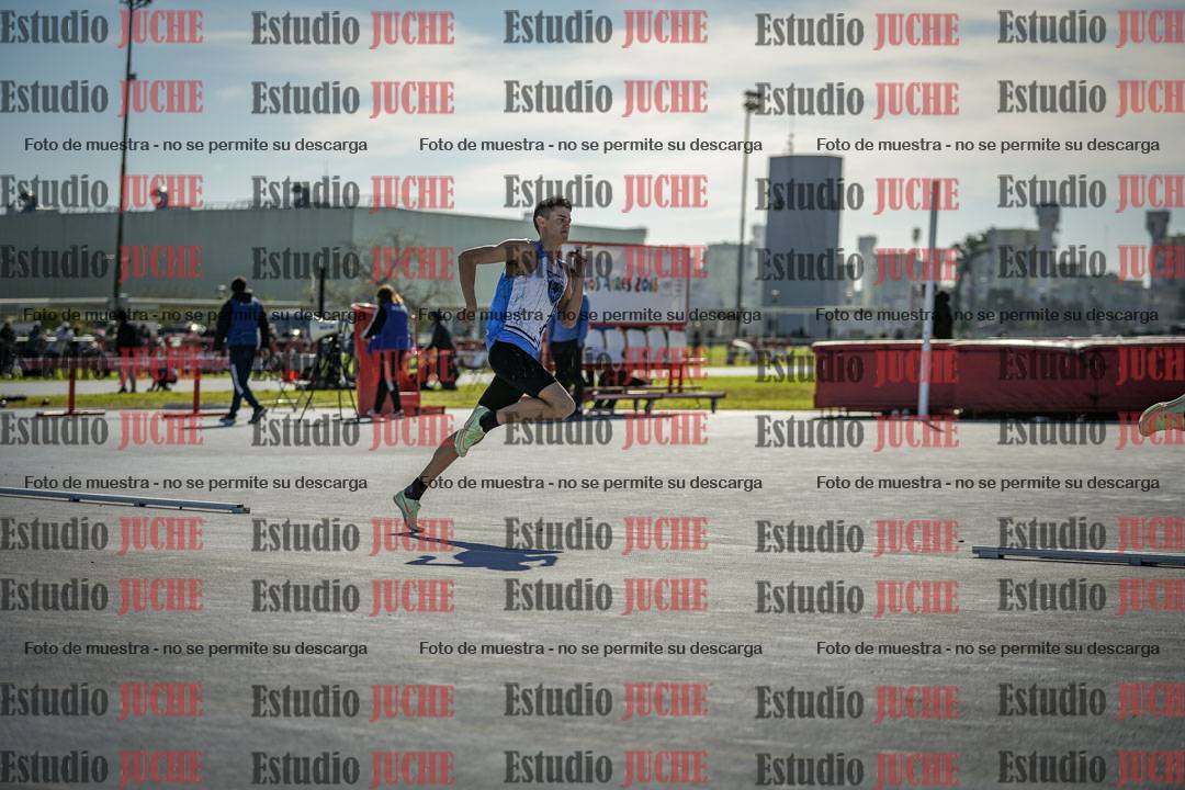 Fotos de los 400 m llanos de varones