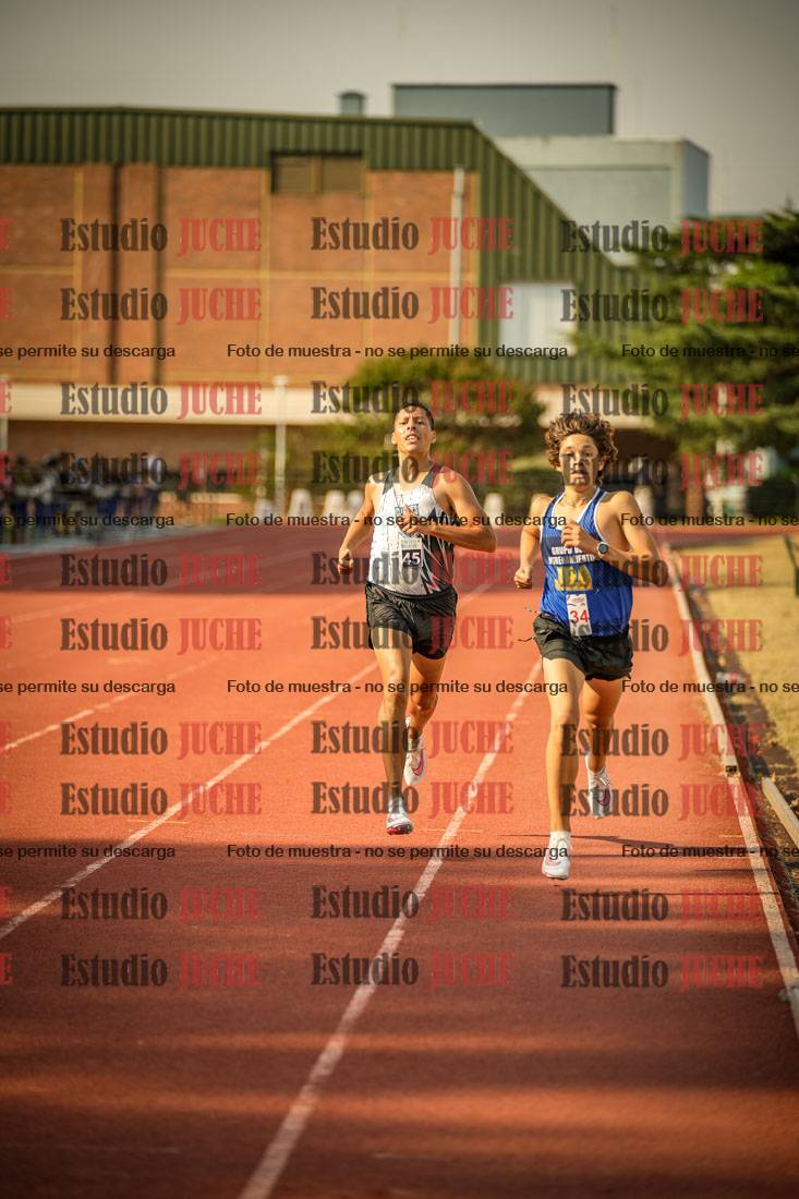Fotos de los 1500 m llanos de varones