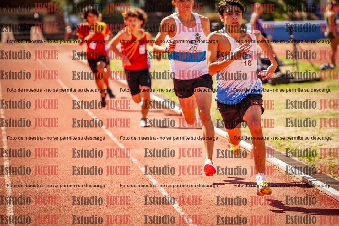 Fotos de los 600 m llanos de varones