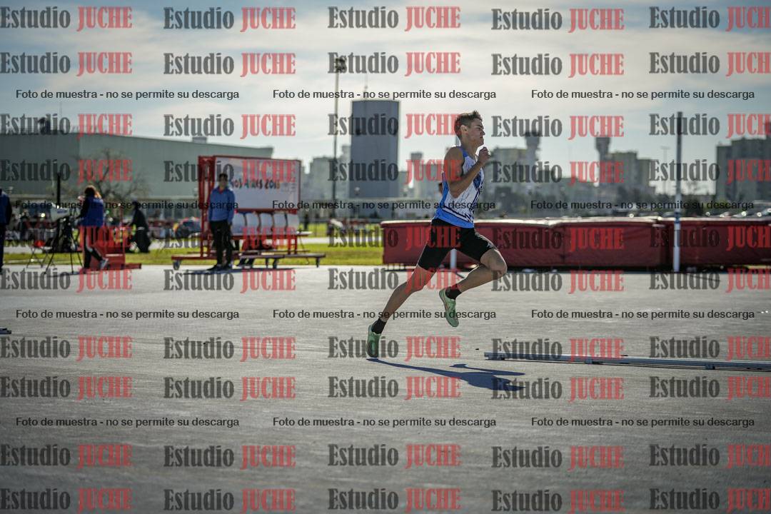 Fotos de los 400 m llanos de varones