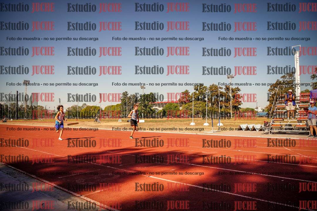 Fotos de los 200 m llanos de varones