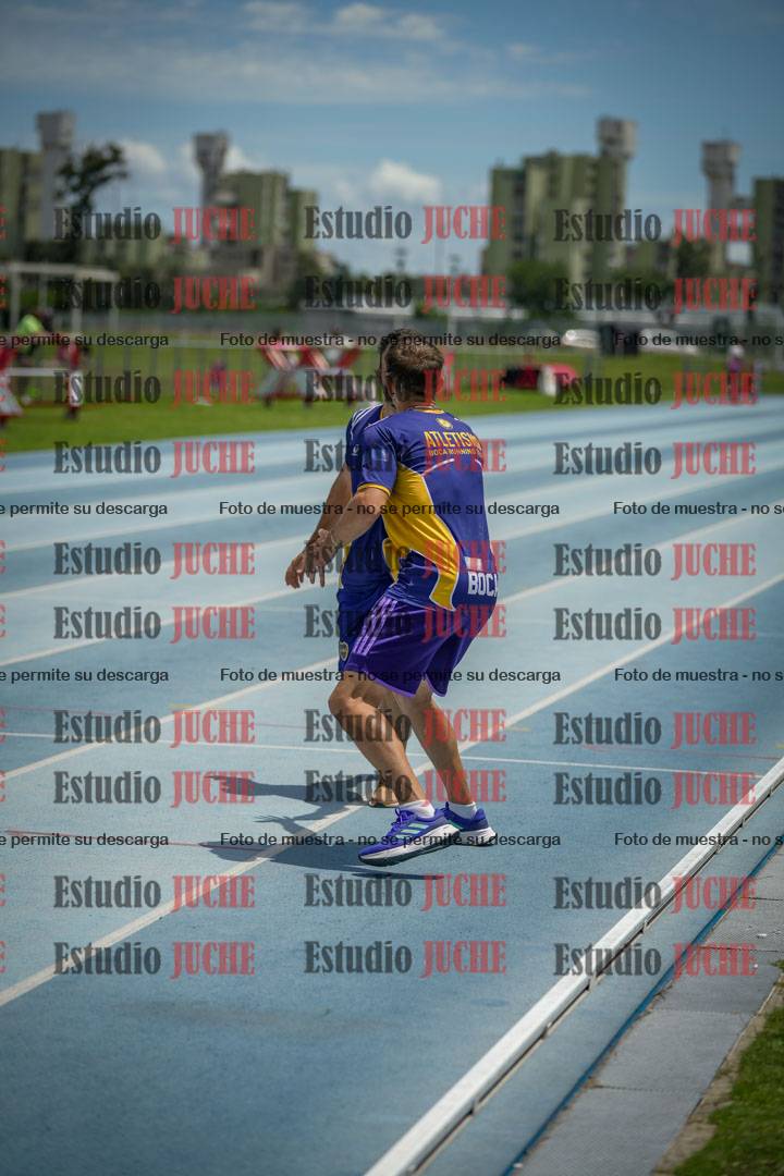 Fotos durante el transcurso de los relevos 20' para running teams - serie 2