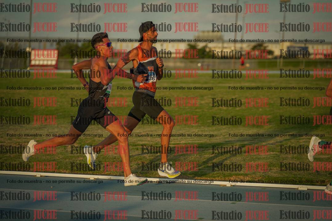 Fotos de los 3000 m llanos de varones