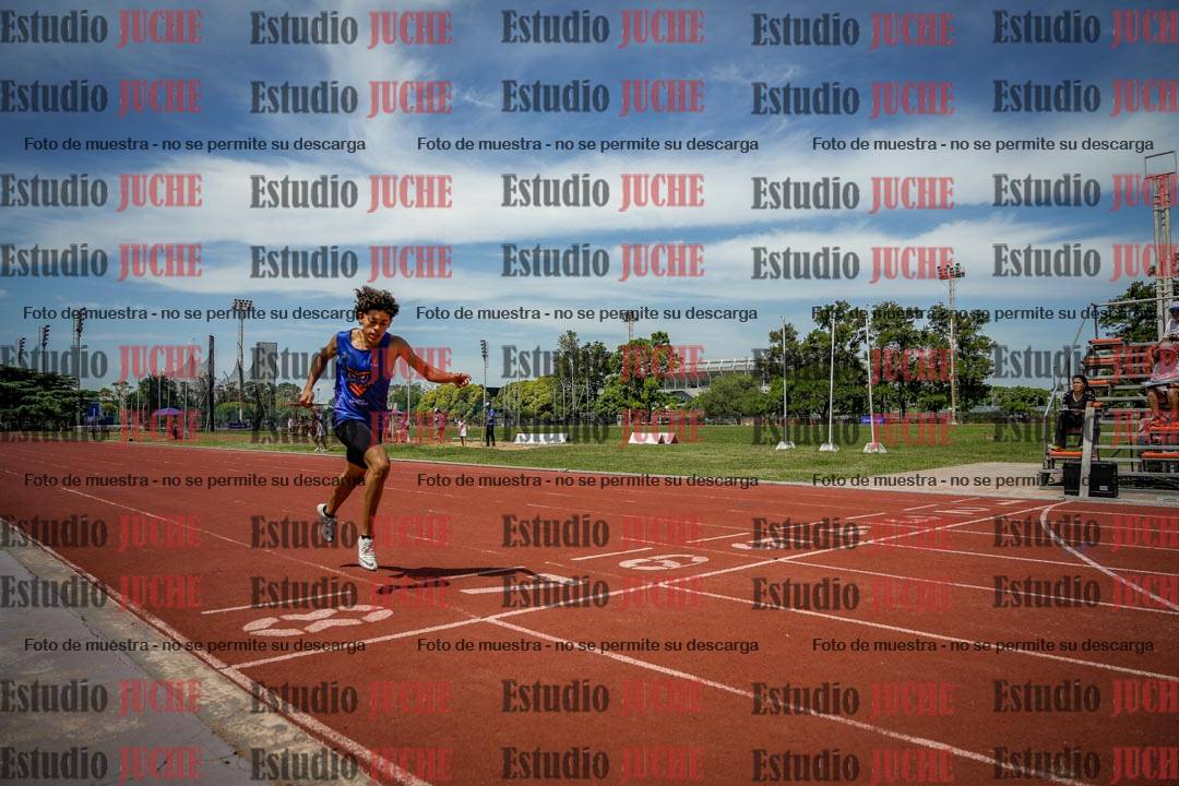 Fotos de los 400 m llanos de varones