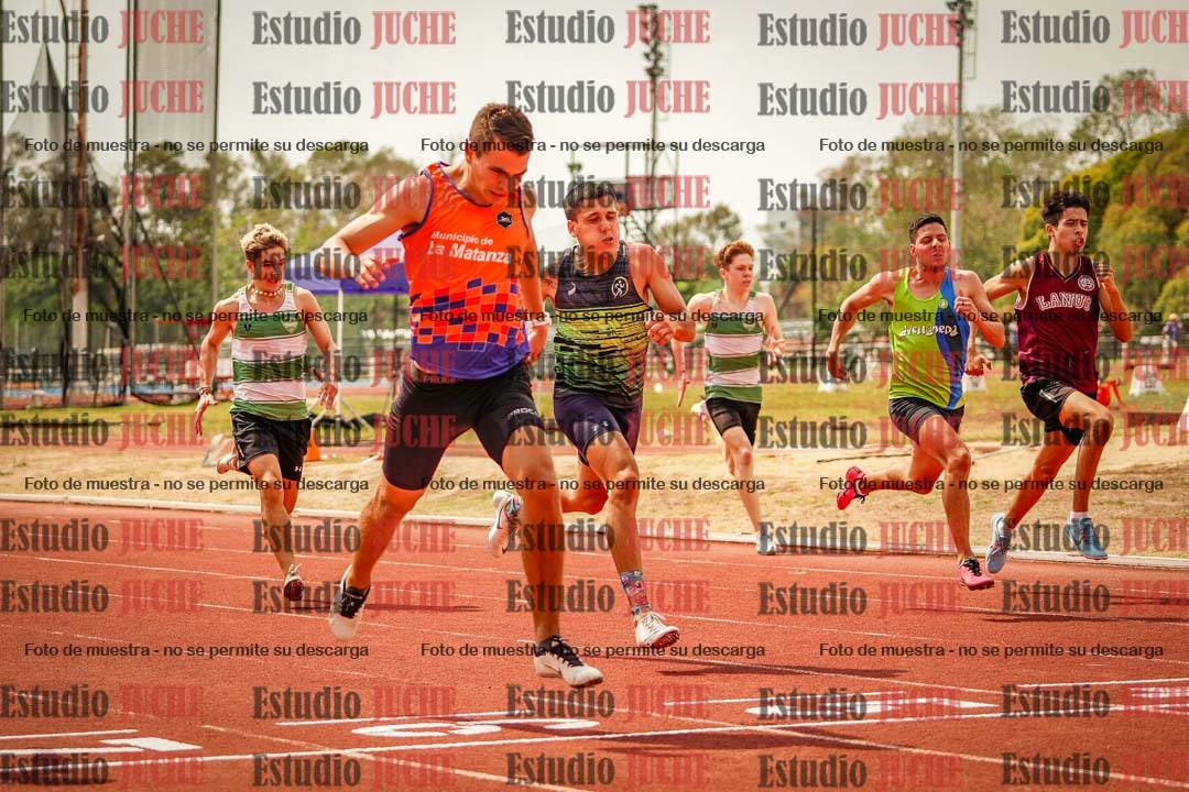 Fotos de los 200 m llanos de varones