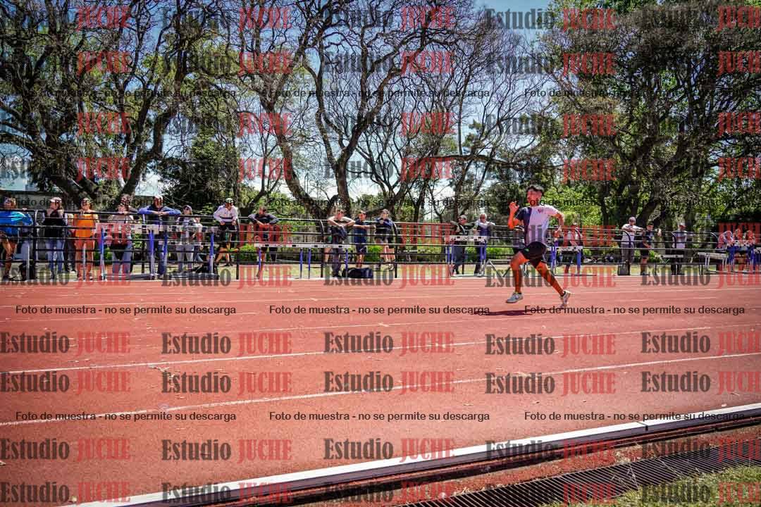 Fotos de los 100 m llanos de varones