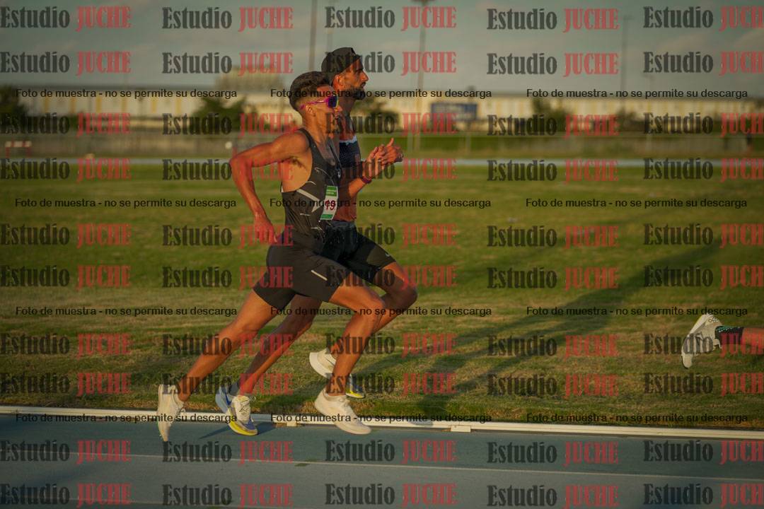Fotos de los 3000 m llanos de varones