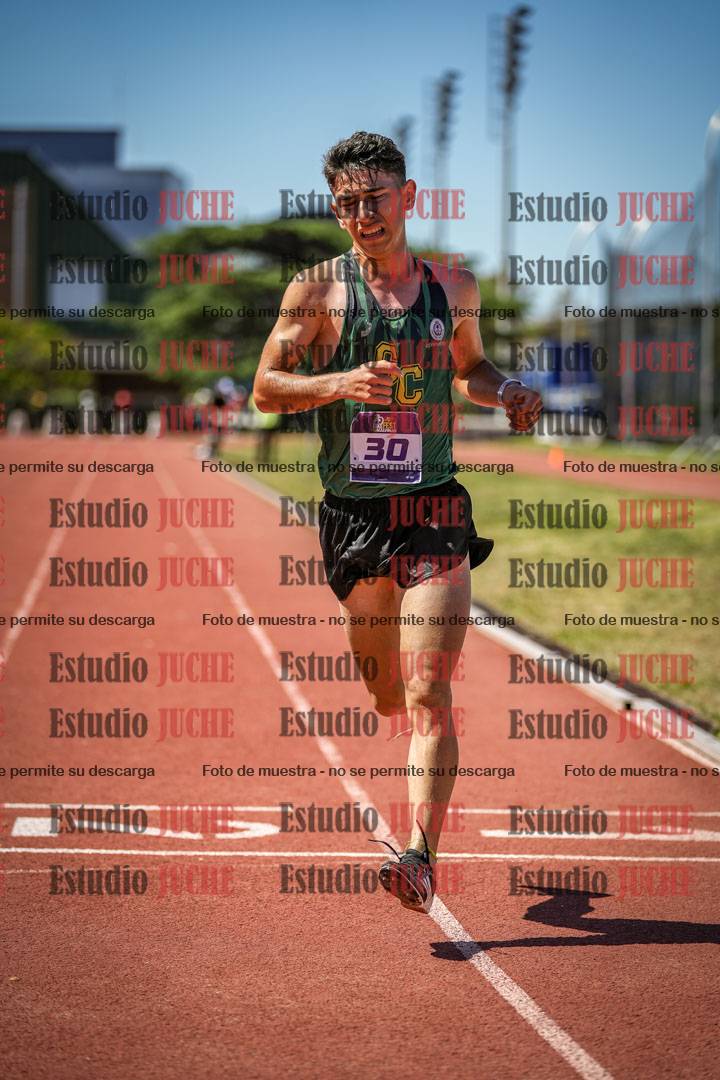 Fotos de los 3000 m con obstáculos de varones