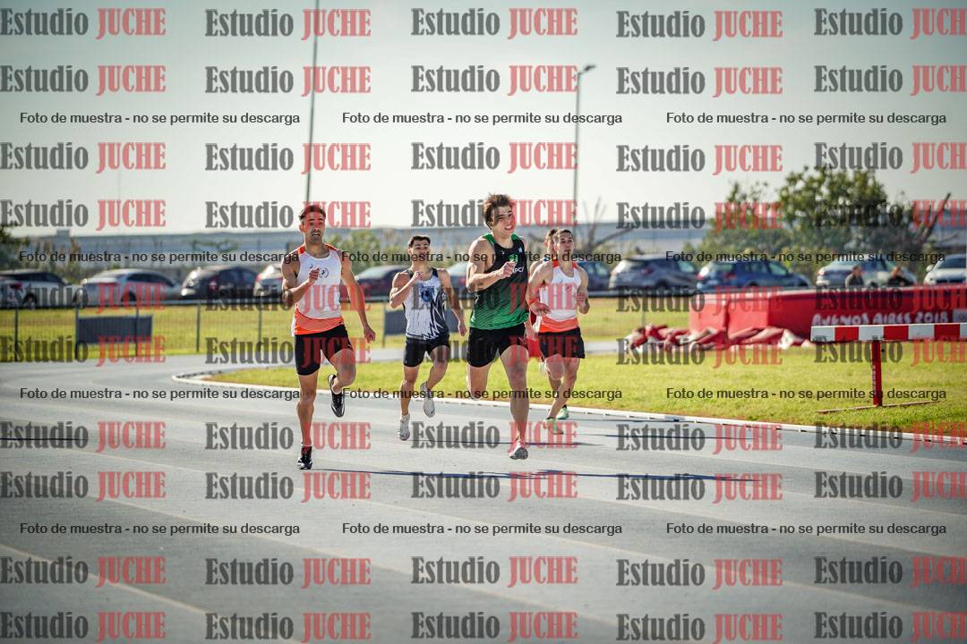 Fotos de los 400 m llanos de varones