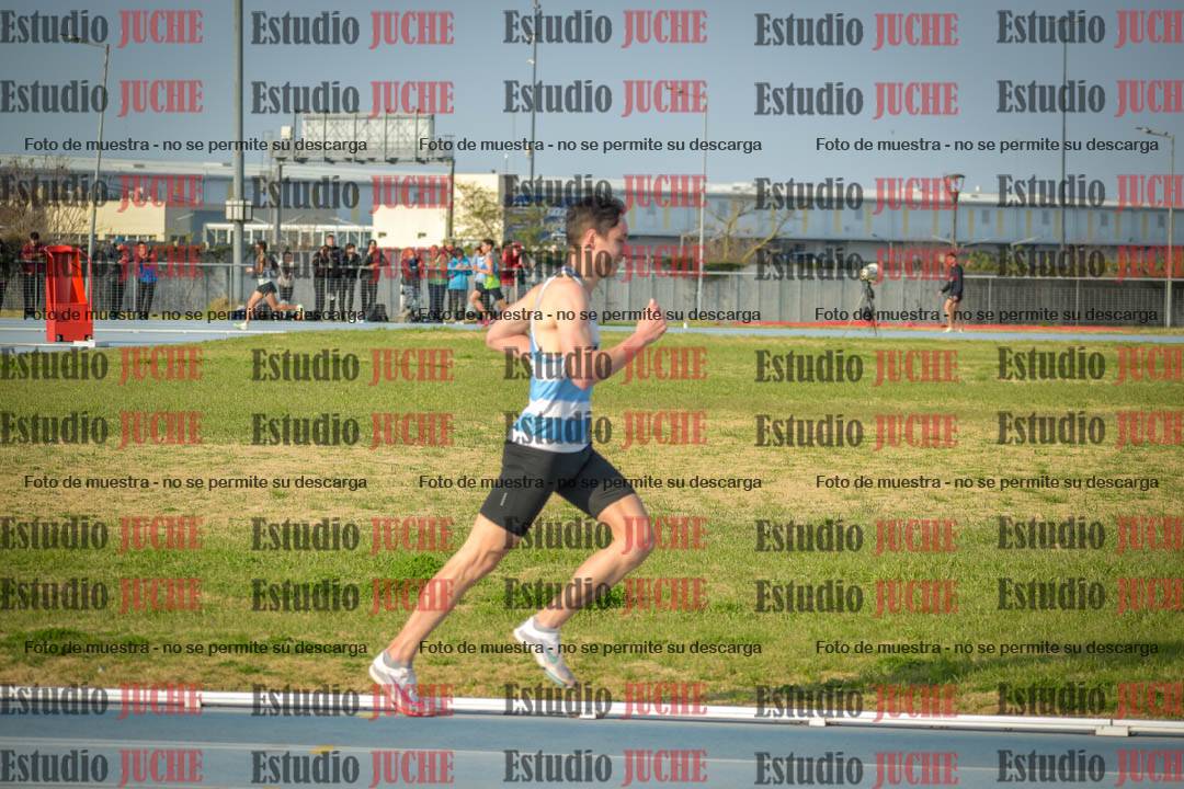 Fotos de los 3000 m llanos de varones