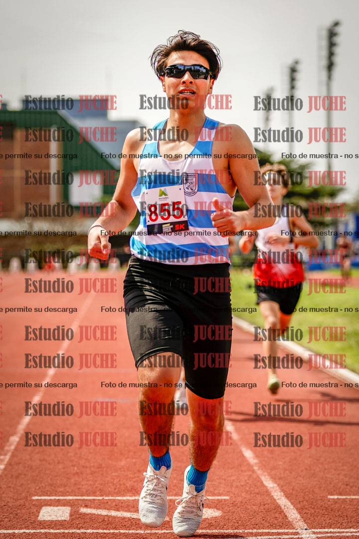 Fotos de los 600 m llanos de varones
