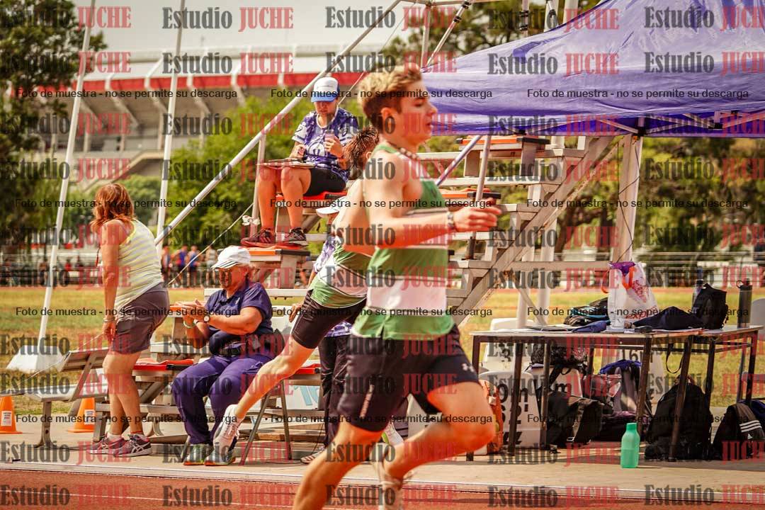 Fotos de los 200 m llanos de varones