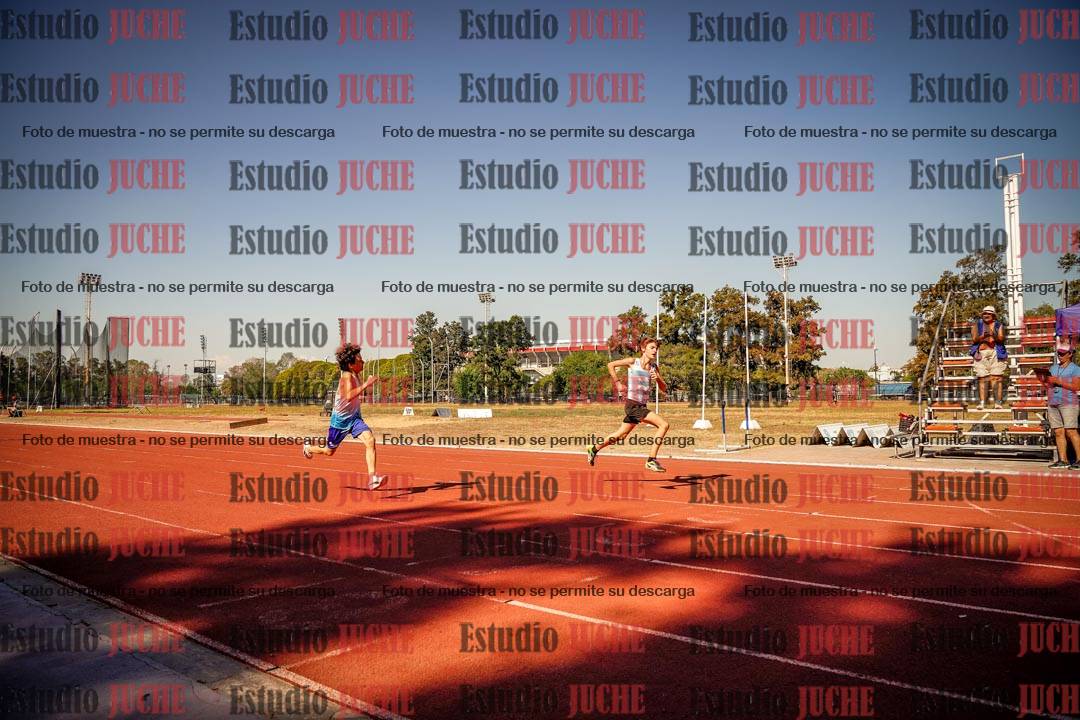 Fotos de los 200 m llanos de varones