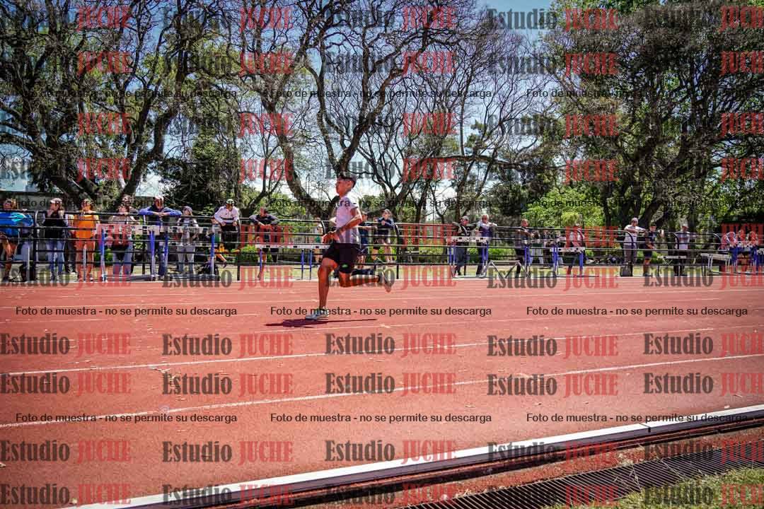 Fotos de los 100 m llanos de varones