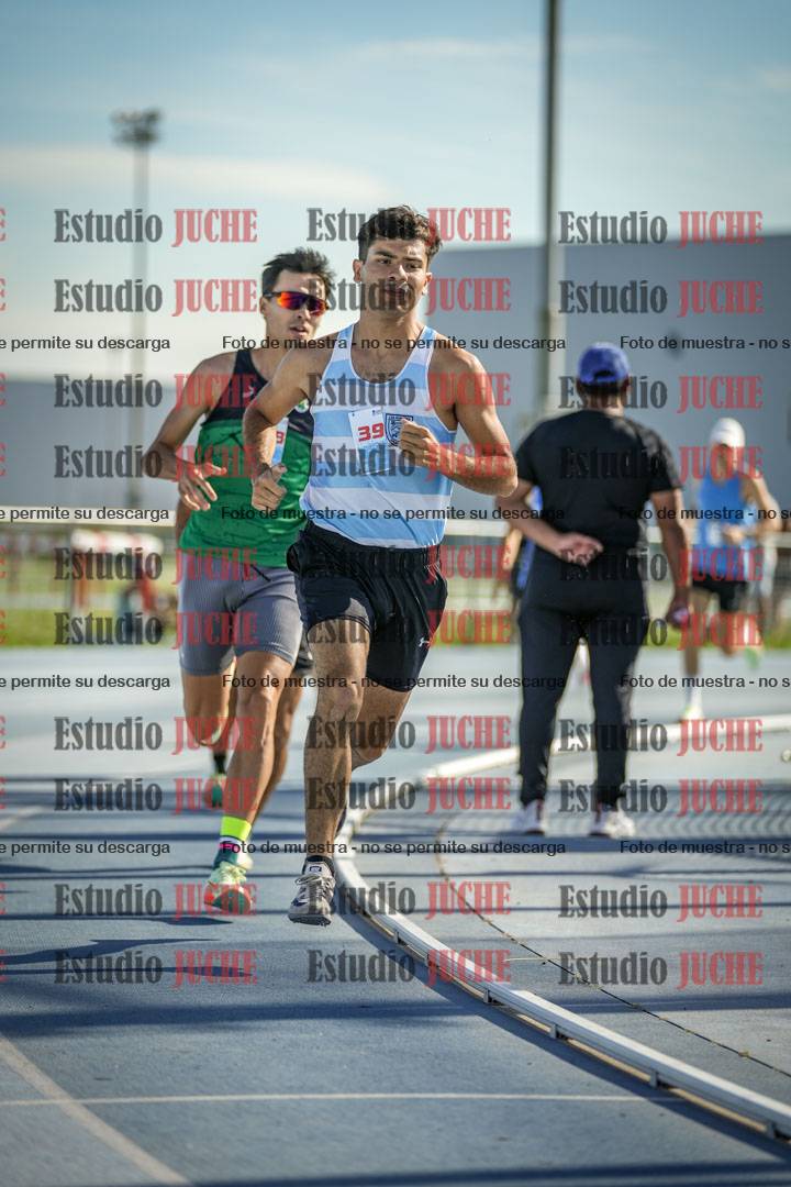 Fotos de los 1500 m llanos de varones