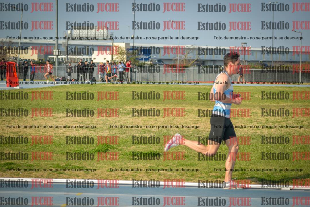 Fotos de los 3000 m llanos de varones