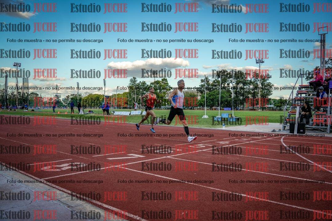 Fotos de los 400 m llanos de varones