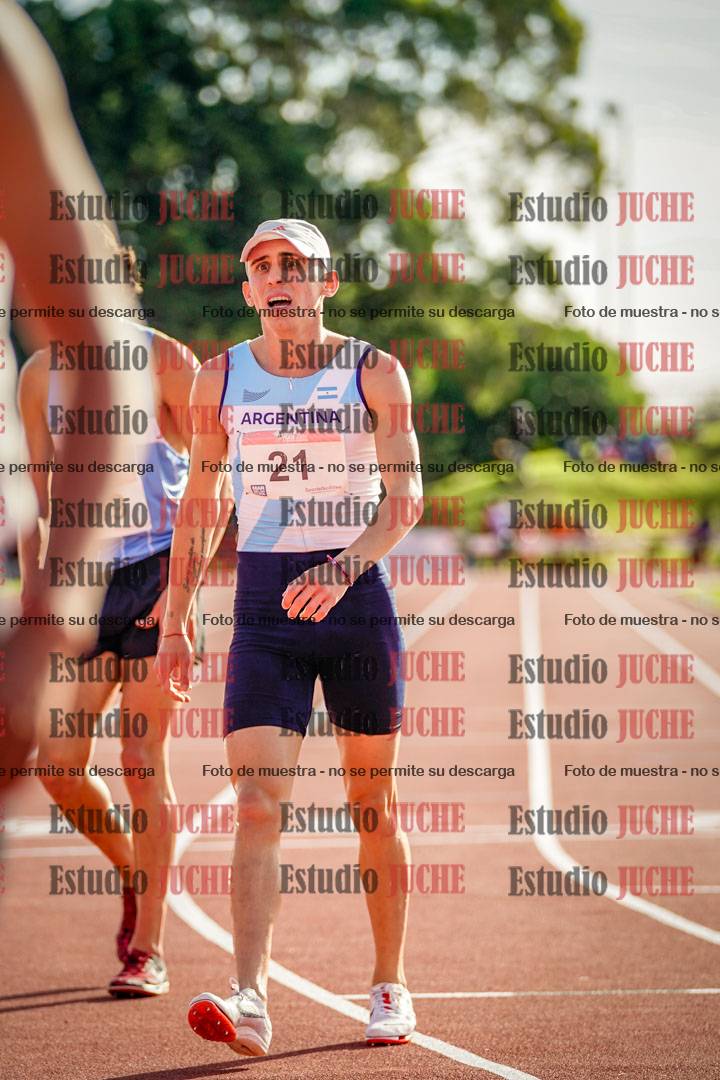 Fotos de algunos extras y podios del día 2