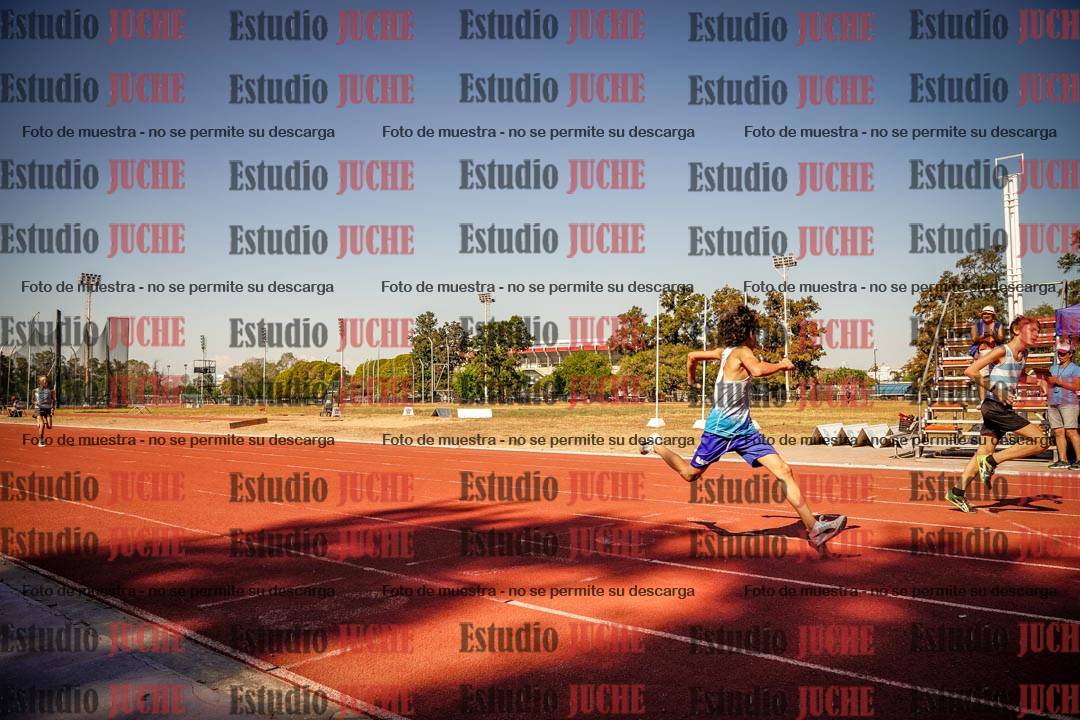 Fotos de los 200 m llanos de varones