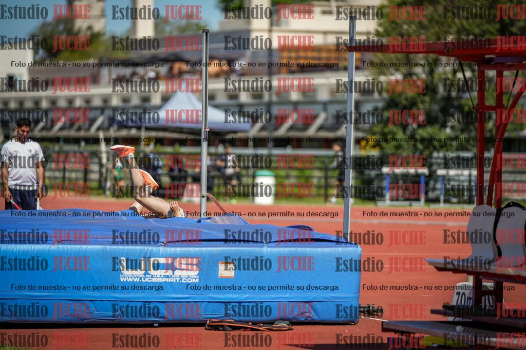 Fotos del salto en alto de mujeres