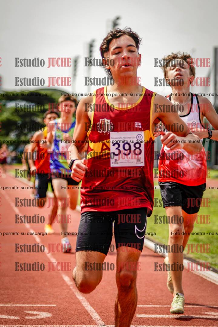 Fotos de los 600 m llanos de varones