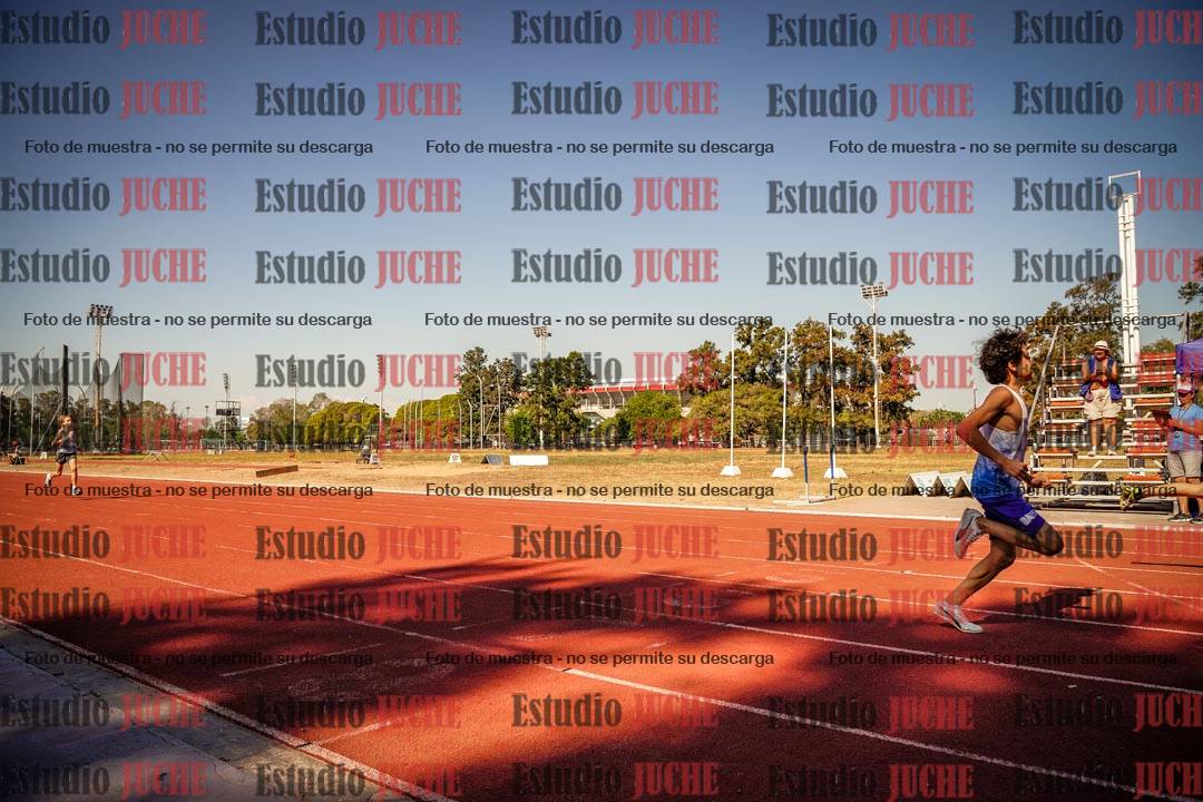 Fotos de los 200 m llanos de varones