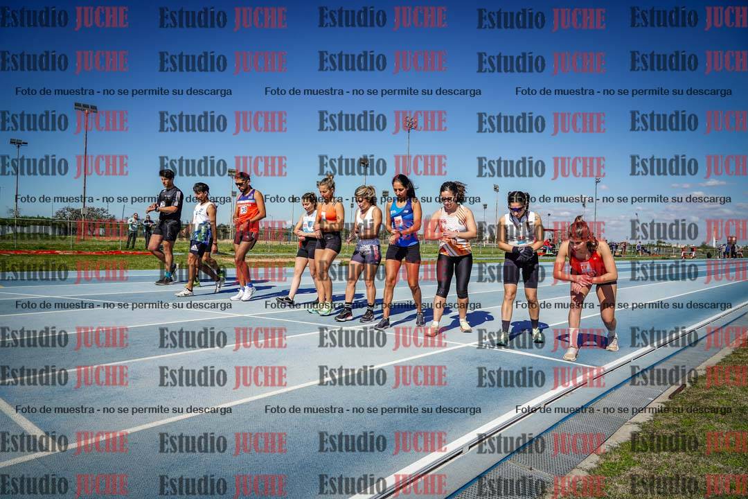 Fotos de los 5000 m llanos de mujeres y varones