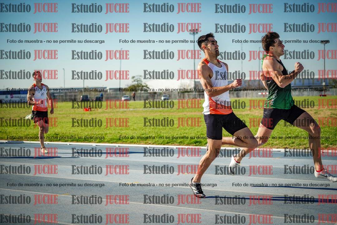 Fotos de los 400 m llanos de varones