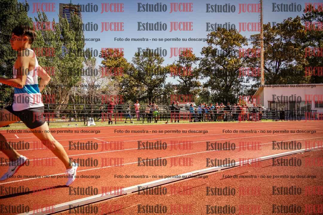 Fotos de los 600 m llanos de varones