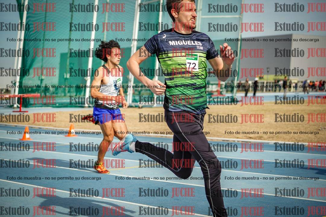 Fotos de los 800 m llanos de varones