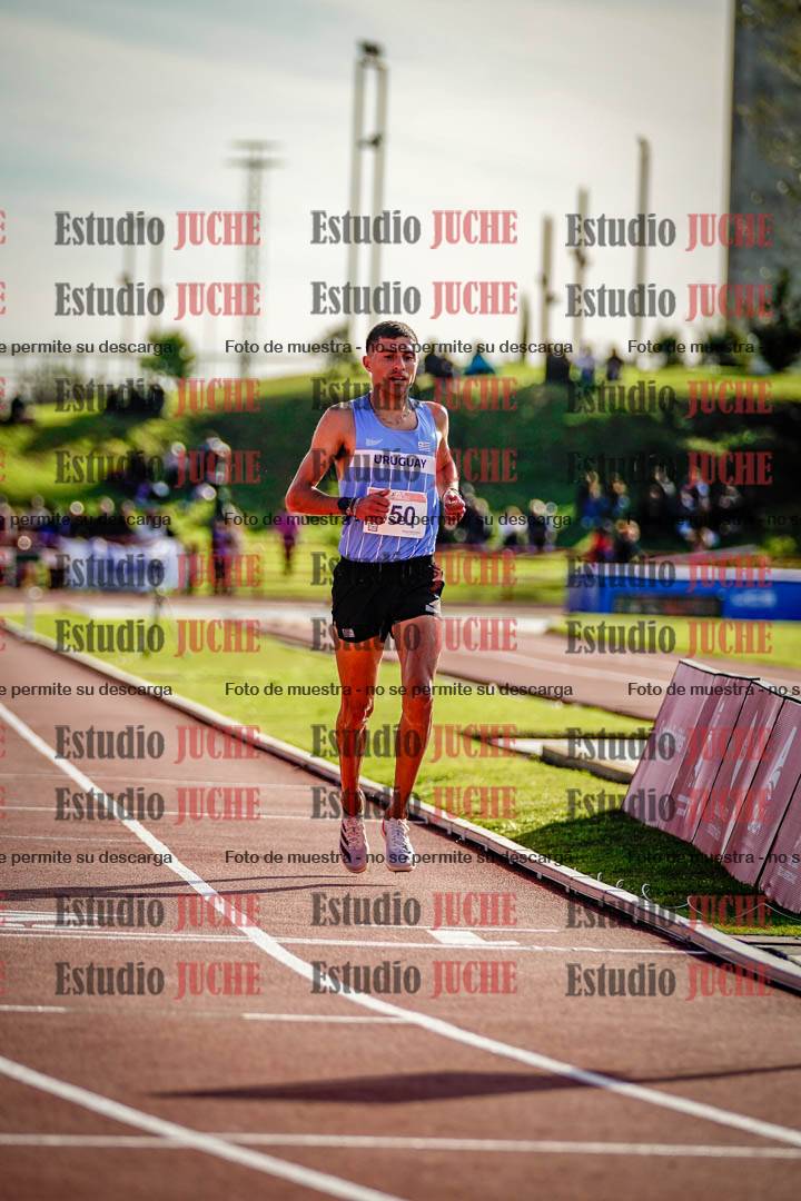 Fotos de los 3000 m con obstáculos de varones