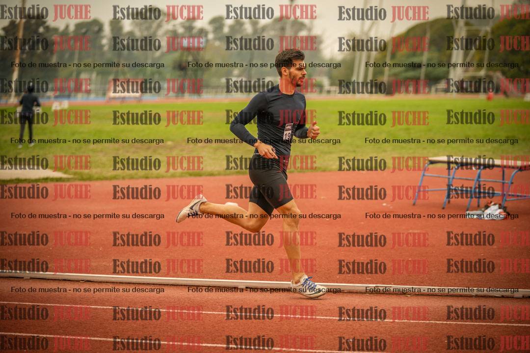 Fotos de los 800 m llanos de varones